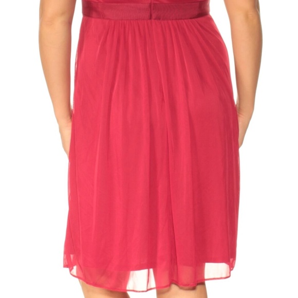 Adrianna Pappell Red Sz. 10, Bridesmaid, Wedding Guest, Valentine's Day Dress - Picture 3 of 3
